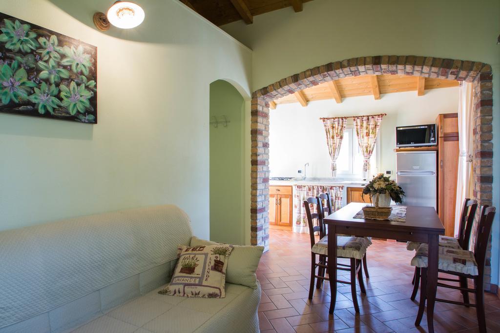 Agriturismo Ada Musso Ss Diano Borello Номер фото